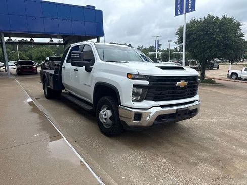 Used 2024 Chevrolet Silverado 3500 W/T w/ WT Convenience Package AWD/4WD image 2