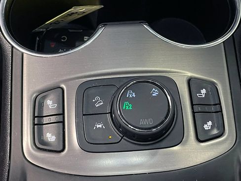 Used 2024 GMC Terrain AT4 AWD/4WD image 38