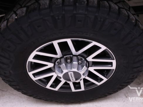 Used 2019 Ford F250 Lariat w/ Lariat Ultimate Package image 33