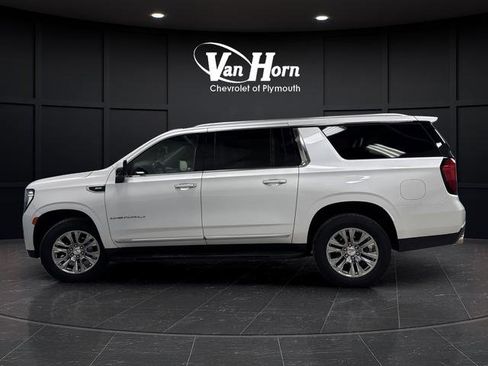 Used 2021 GMC Yukon XL Denali image 13