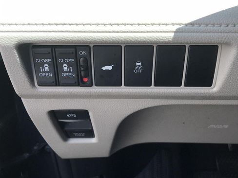 Used 2025 Honda Odyssey EX-L image 36