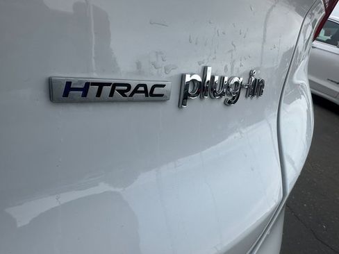 Used 2023 Hyundai Santa Fe Limited w/ Cargo Package image 12