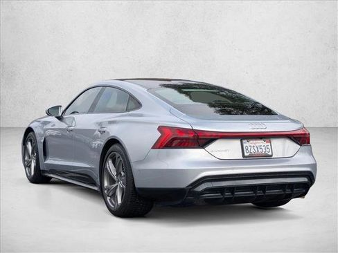 Used 2022 Audi e-tron GT Prestige image 8