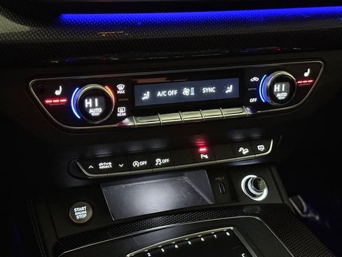 Used 2018 Audi SQ5 Prestige image 38