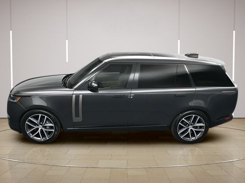 Used 2025 Land Rover Range Rover Long Wheelbase SE AWD/4WD image 32
