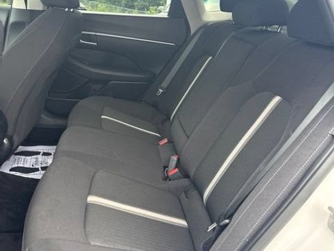 Used 2024 Hyundai Sonata SEL w/ Convenience Package FWD image 11