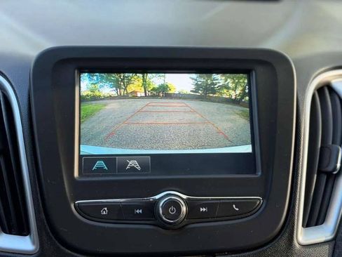 Used 2018 Chevrolet Malibu LS FWD image 14