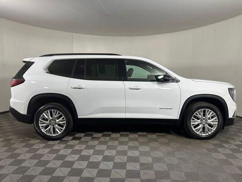 Used 2024 GMC Acadia Elevation w/ Luxury Package image 6