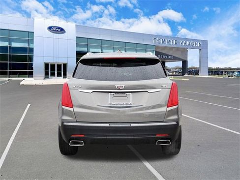 Used 2019 Cadillac XT5 Luxury image 3