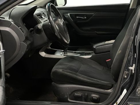 Used 2015 Nissan Altima 2.5 SV w/ Convenience Package FWD image 16