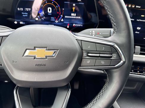 Used 2025 Chevrolet Equinox LT image 16