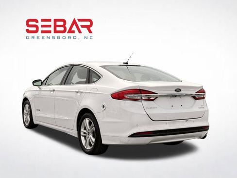 Used 2018 Ford Fusion SE w/ Equipment Group 602A FWD image 8