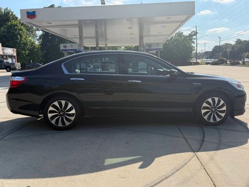 Used 2015 Honda Accord Touring image 22