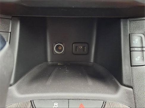 Used 2017 GMC Acadia SLT image 10