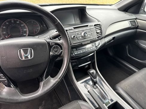 Used 2016 Honda Accord Sport image 7