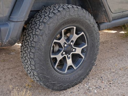 Used 2020 Jeep Wrangler Rubicon AWD/4WD image 6