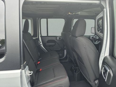 Certified 2023 Jeep Wrangler Unlimited Rubicon AWD/4WD image 21