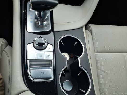 Used 2024 Genesis G70 2.5T RWD image 24