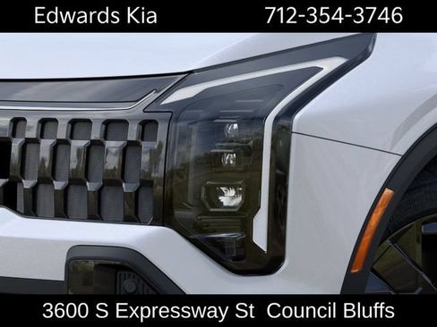 New 2026 Kia Sportage X-Line w/ X-Line Premium Package AWD/4WD image 12