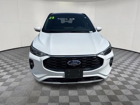 Certified 2023 Ford Escape ST-Line Select w/ Tech Pack #2 AWD/4WD image 14