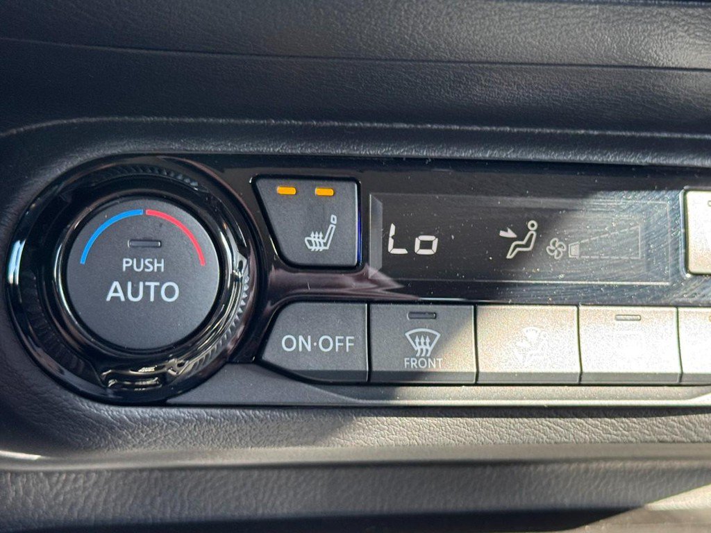 Used 2026 Nissan Kicks SV w/ Cold Weather Package FWD image 22