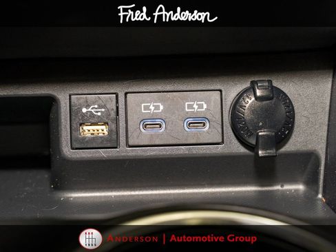 Used 2022 Toyota Highlander XLE FWD image 17