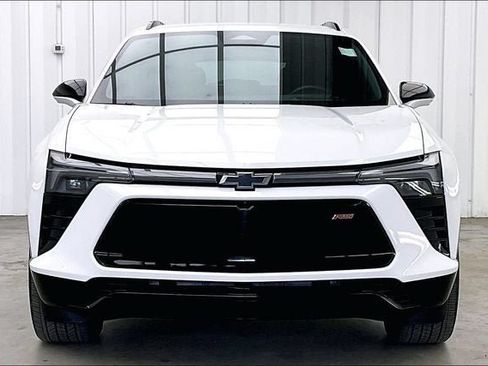 Certified 2024 Chevrolet Blazer EV RS AWD/4WD image 3