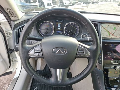 Used 2017 INFINITI Q50 3.0t Premium w/ 3.0T Premium Plus Package image 19