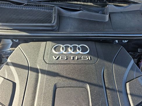 Used 2017 Audi Q7 3.0T Premium Plus image 17