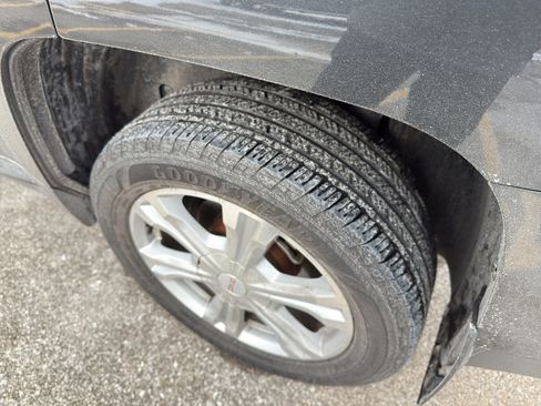 Used 2017 GMC Terrain SLE image 6