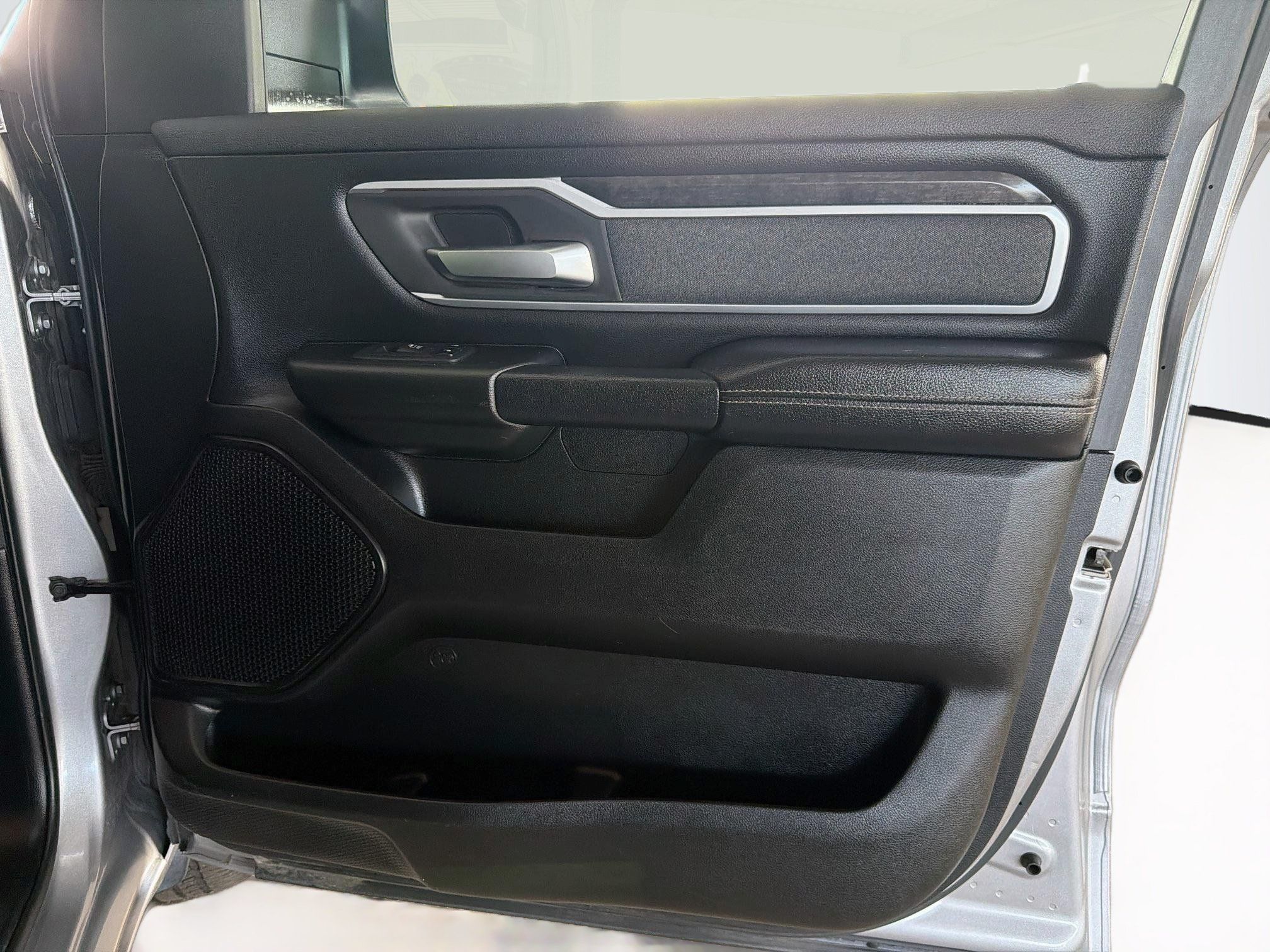 Used 2020 RAM 1500 Big Horn AWD/4WD image 32