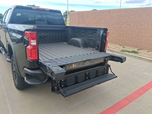 Used 2026 Chevrolet Silverado 1500 ZR2 AWD/4WD image 11