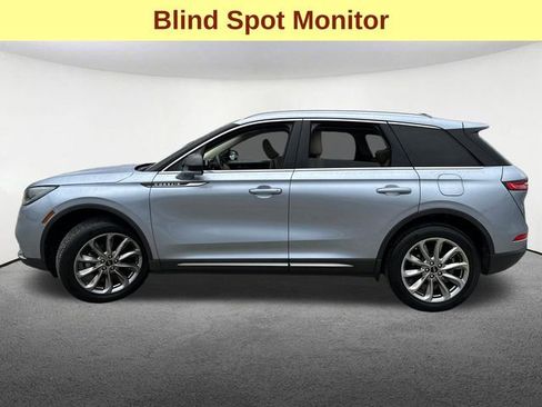Used 2022 Lincoln Corsair AWD w/ Premium Package image 5