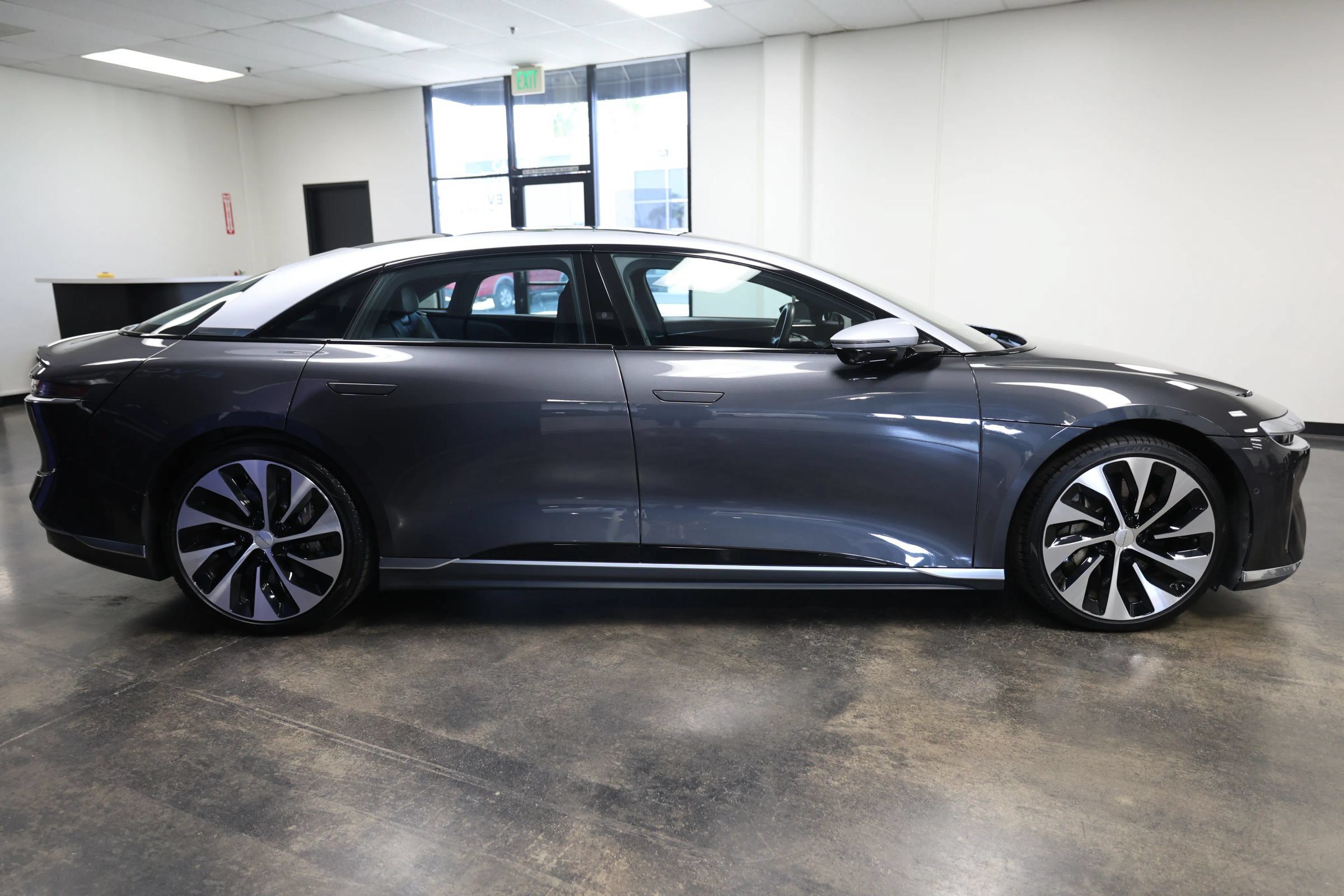 Used 2022 Lucid Air Grand Touring AWD/4WD image 6
