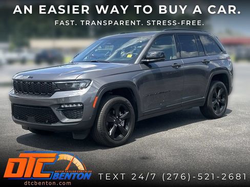 Used 2025 Jeep Grand Cherokee Limited w/ Luxury Tech Group II AWD/4WD image 7