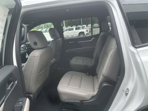 New 2026 GMC Acadia Elevation w/ Elevation Premium Package image 11