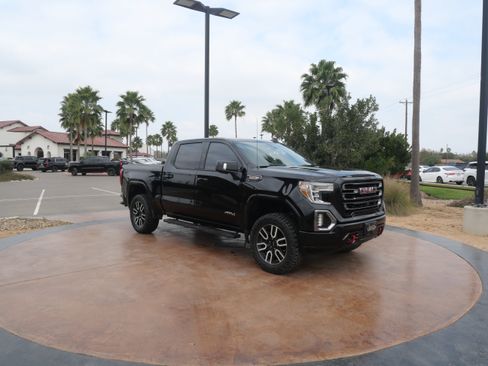 Used 2019 GMC Sierra 1500 AT4 w/ AT4 Premium Package image 1
