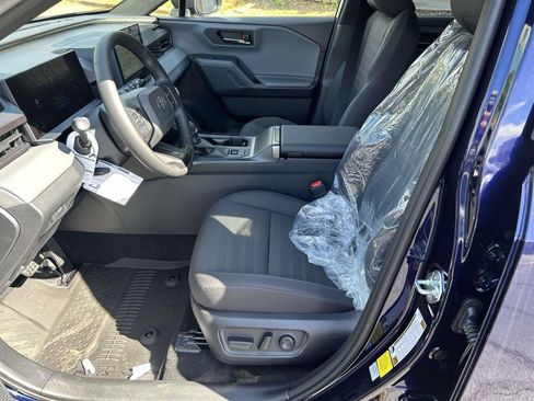New 2026 Toyota RAV4 SE w/ Convenience Package AWD/4WD image 14