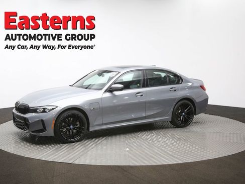Used 2023 BMW 330e w/ M Sport Package RWD image 59
