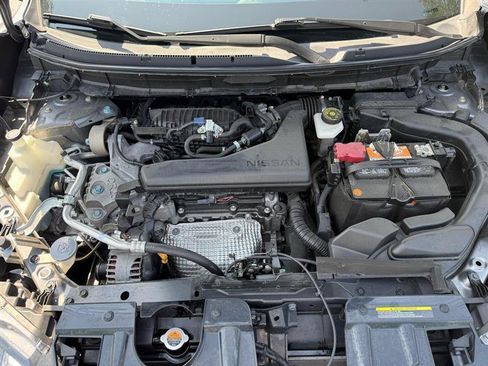 Used 2020 Nissan Rogue SV FWD image 8