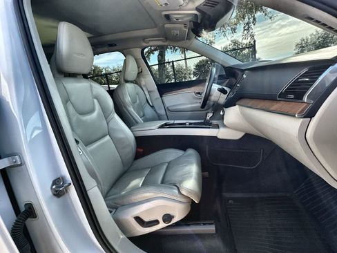 Used 2020 Volvo XC90 T6 Inscription w/ Protection Package Premier image 14