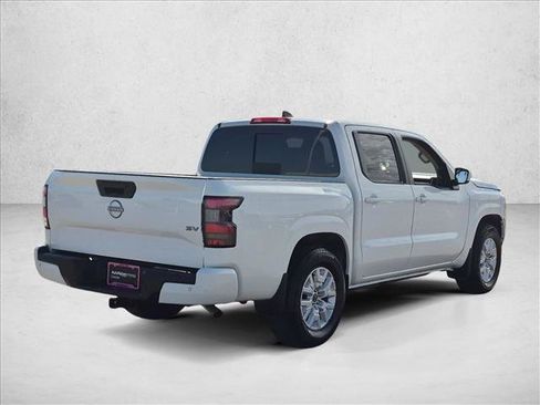 Used 2024 Nissan Frontier SV w/ SV Convenience Package RWD image 5