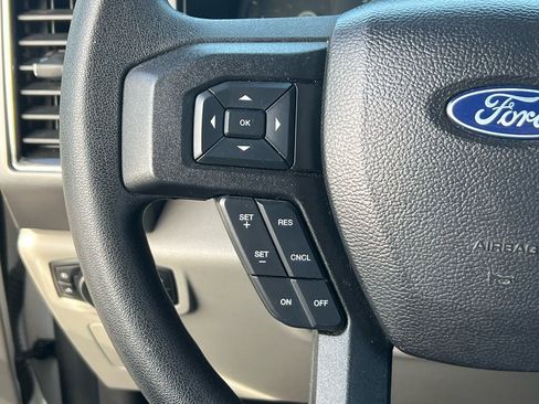 Used 2017 Ford F150 XLT image 28