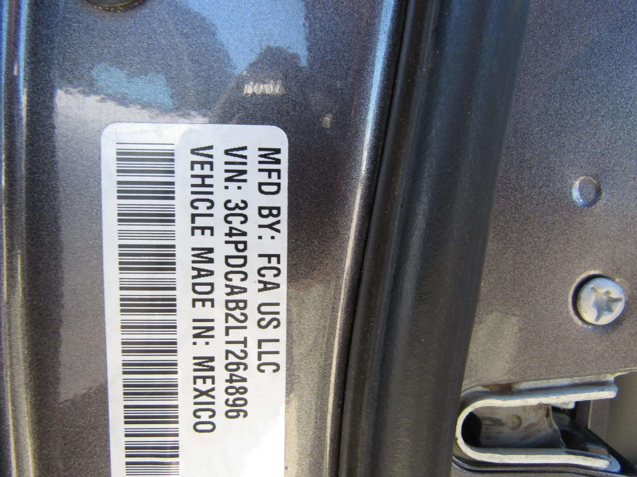 Used 2020 Dodge Journey SE FWD image 6