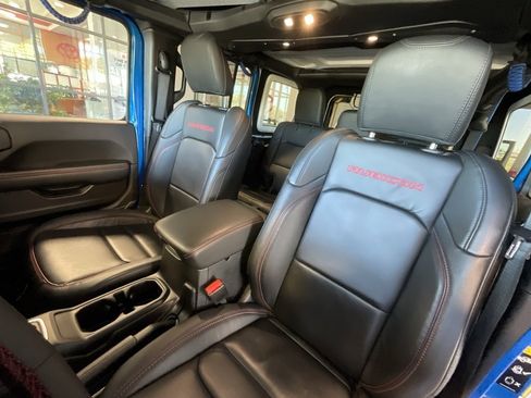 Used 2024 Jeep Wrangler Unlimited Rubicon image 11