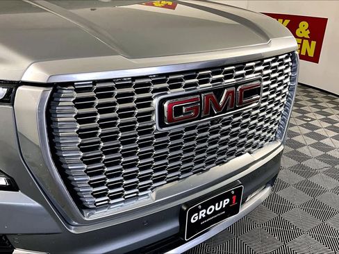 Certified 2023 GMC Yukon XL Denali image 28