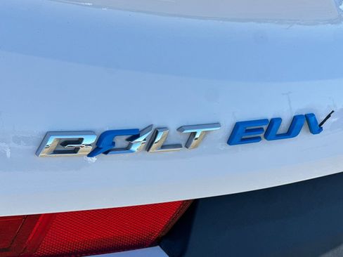 Used 2022 Chevrolet Bolt EUV Premier w/ Super Cruise Package image 49