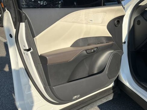 Used 2023 Lexus RX 350 w/ Accessory Package (Z1) AWD/4WD image 12