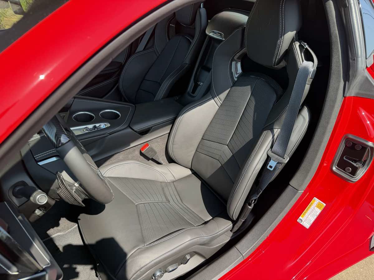 Used 2026 Chevrolet Corvette Z06 RWD image 12