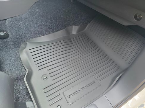 New 2026 Nissan Frontier S image 9